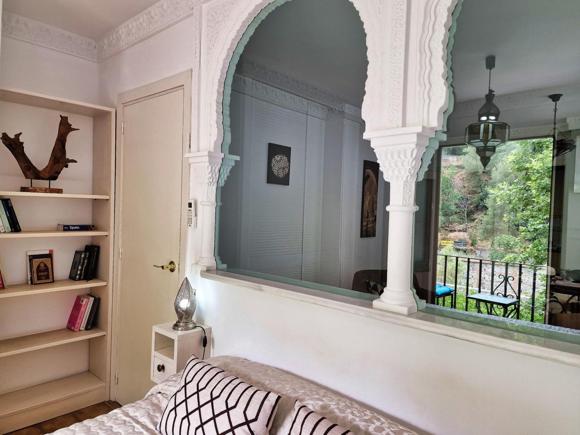 The Nasrid Palace From Your Bed ! Granada Buitenkant foto